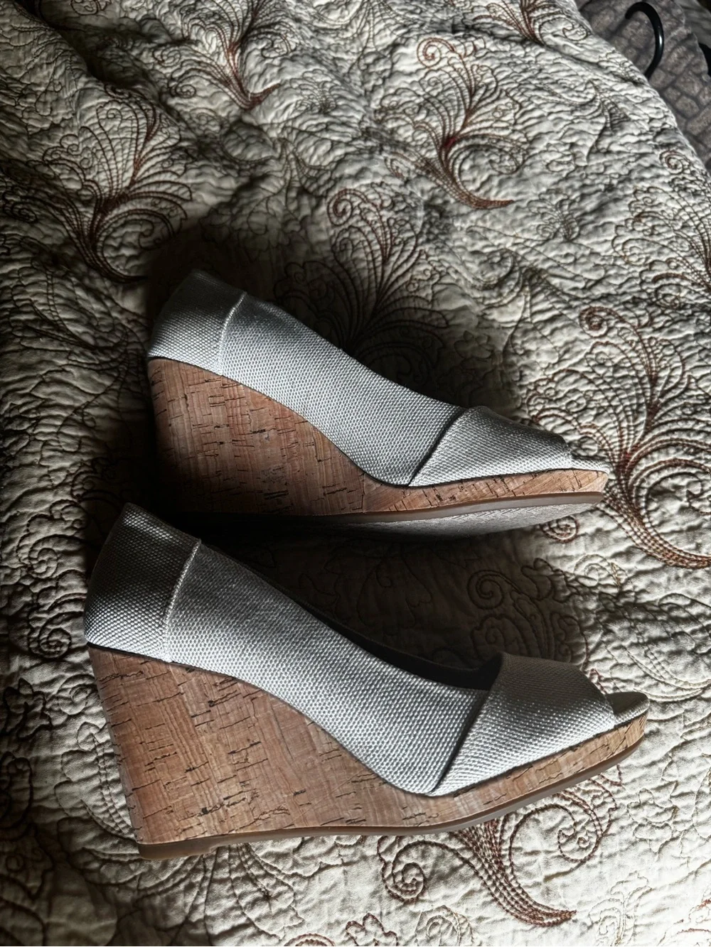TOMS Women's beige/grey Open-Toe Heels wedges